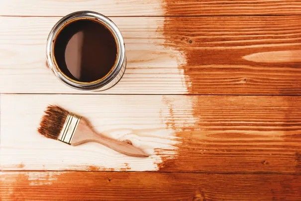7 Langkah Mengecat Kayu agar Halus & Tahan Lama (Anti Ngelupas)